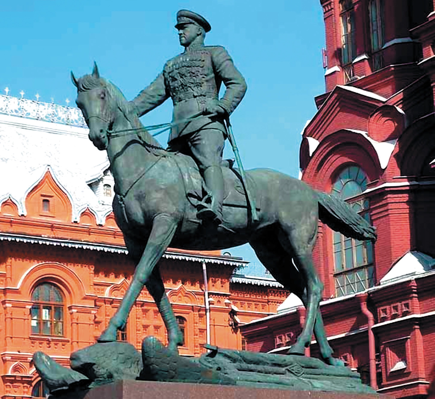 Памятник Георгию Жукову в Москве. Скульптор А. Клыков. 1995 г.