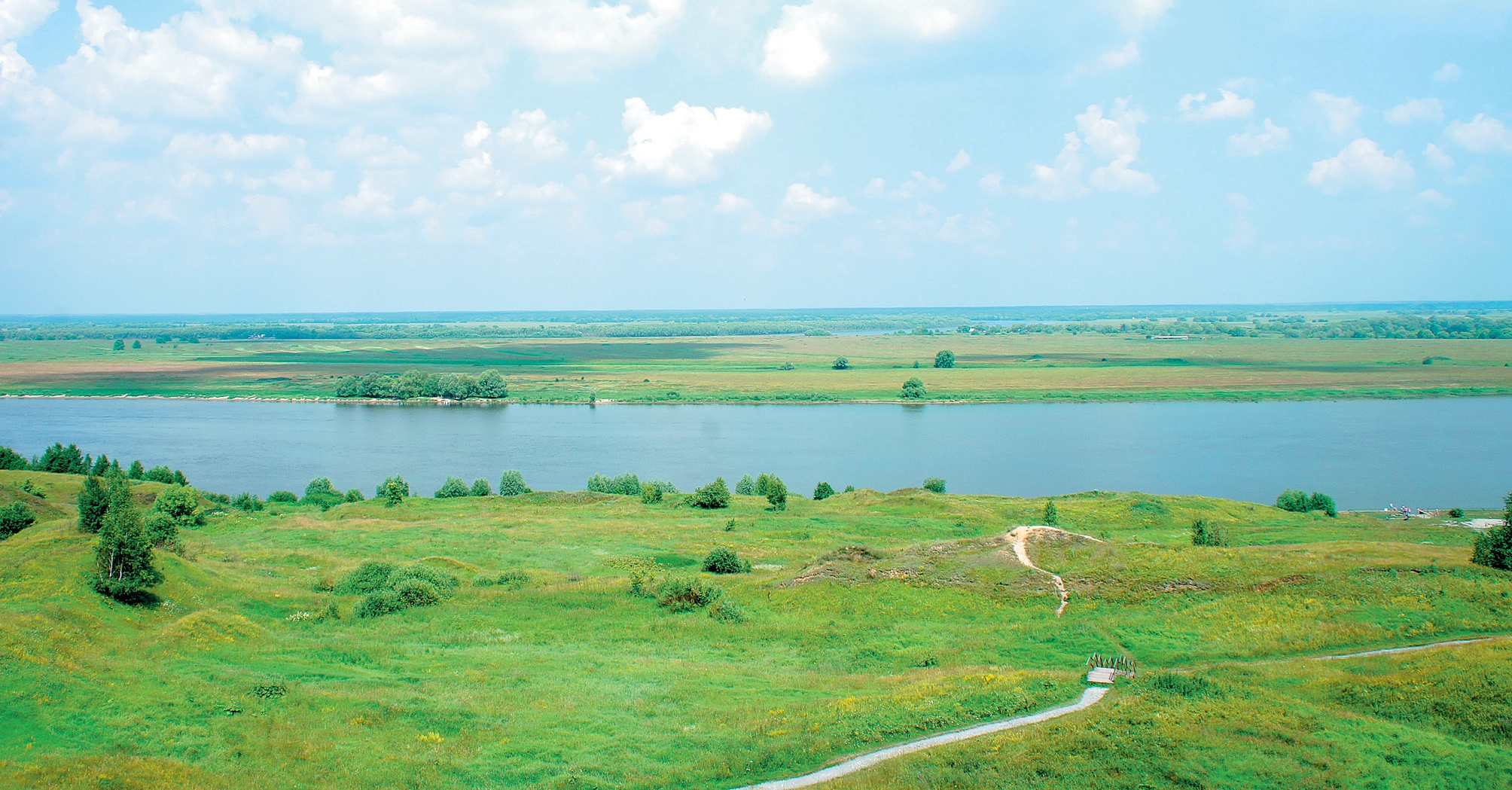 Вид на реку Оку. Село Константиново Рязанской области. Малая родина С. Есенина. Фото автора